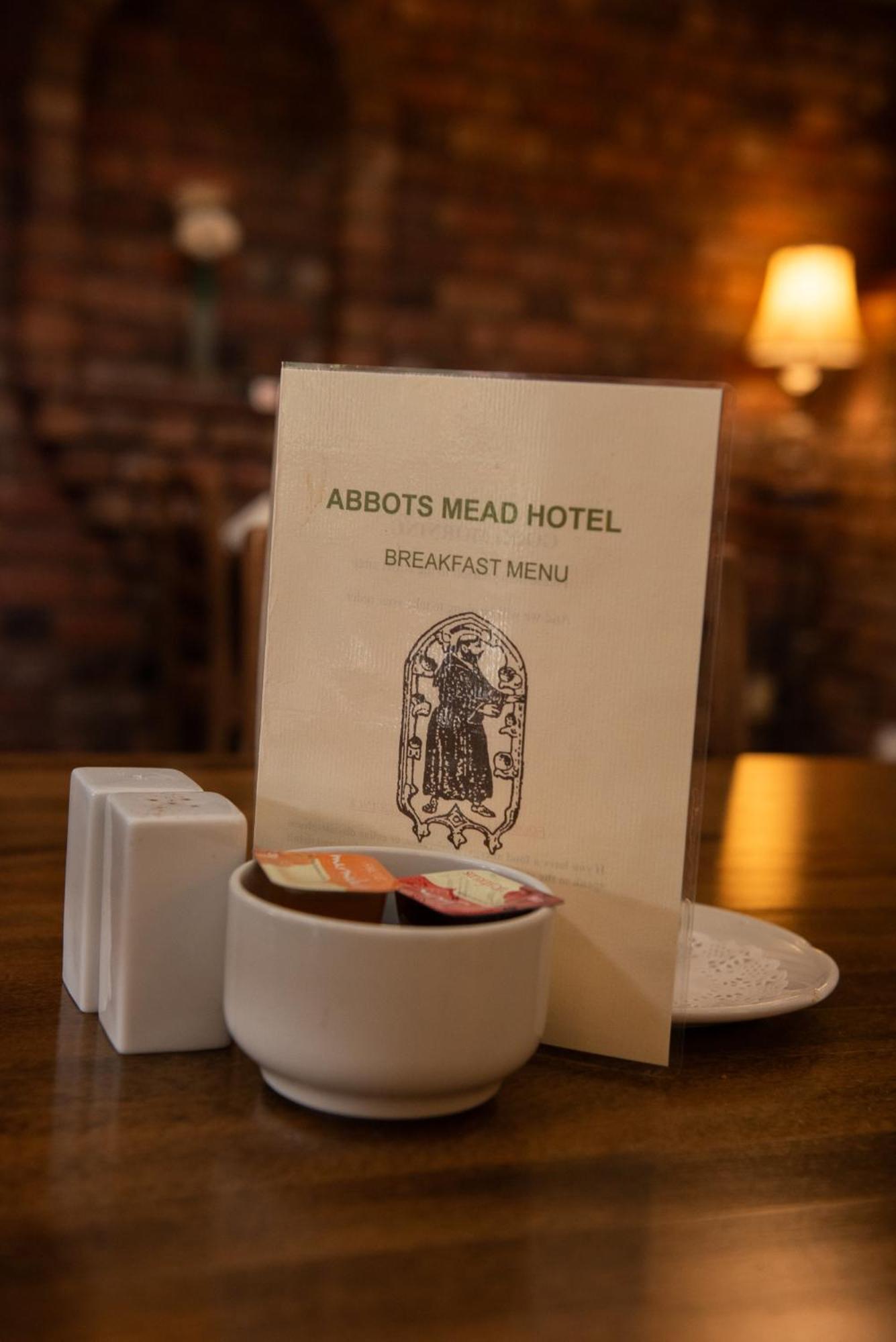 Hotel Abbots Mead 2*